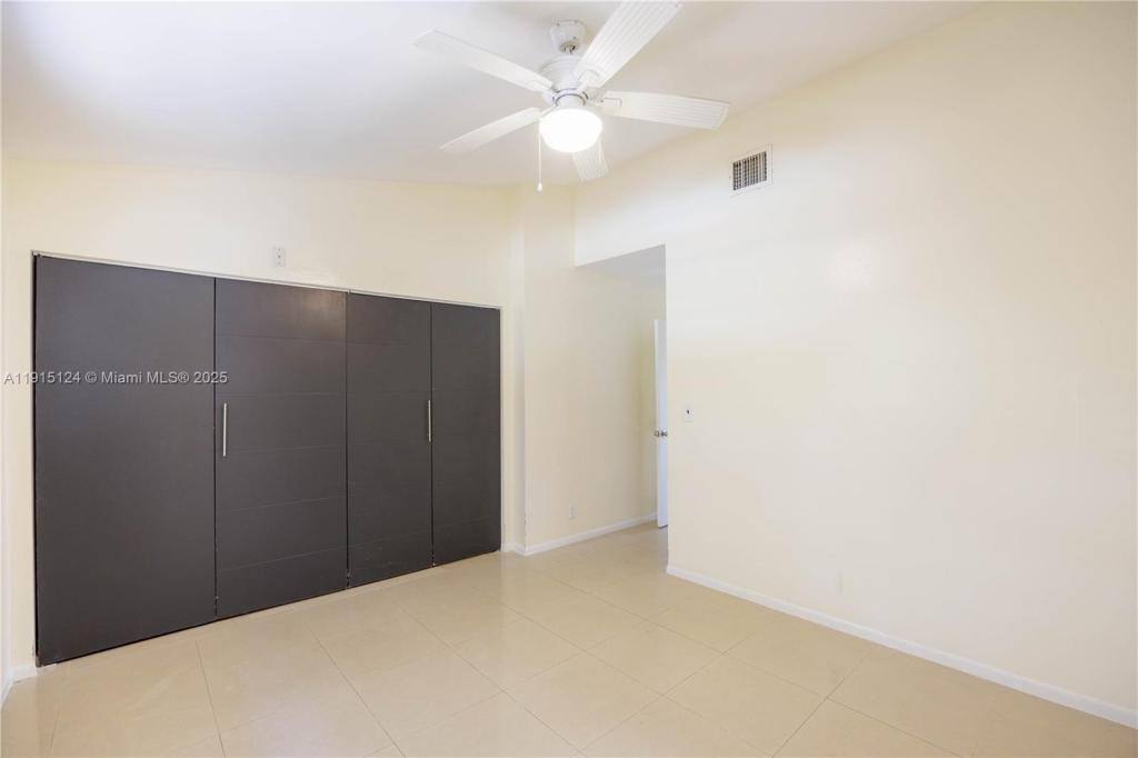 Townhouse for rent at 8325 Fairway Rd, Fort Lauderdale, FL 33351