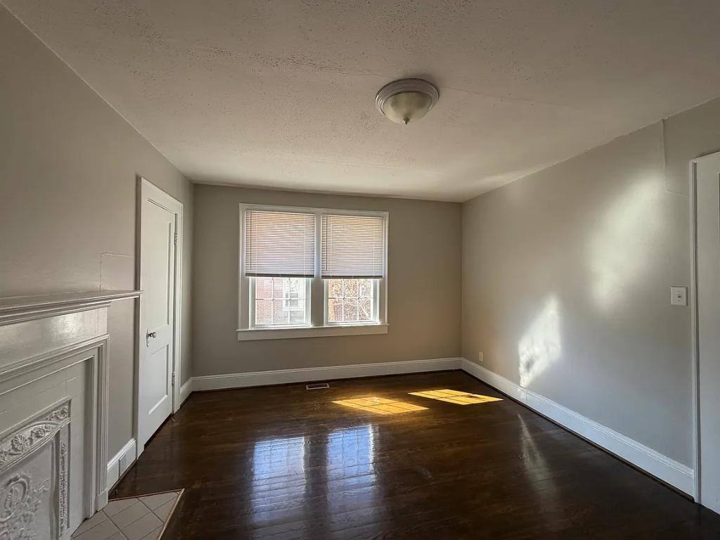 Apartment for rent at 117 Tarpley St, Burlington, NC 27215