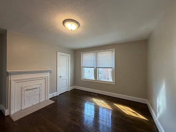 Apartment for rent at 117 Tarpley St, Burlington, NC 27215