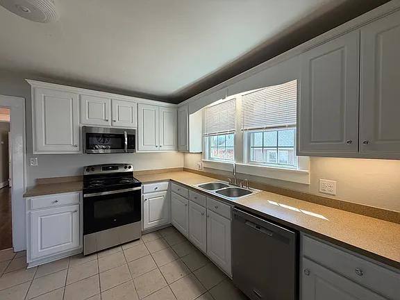 Apartment for rent at 117 Tarpley St, Burlington, NC 27215