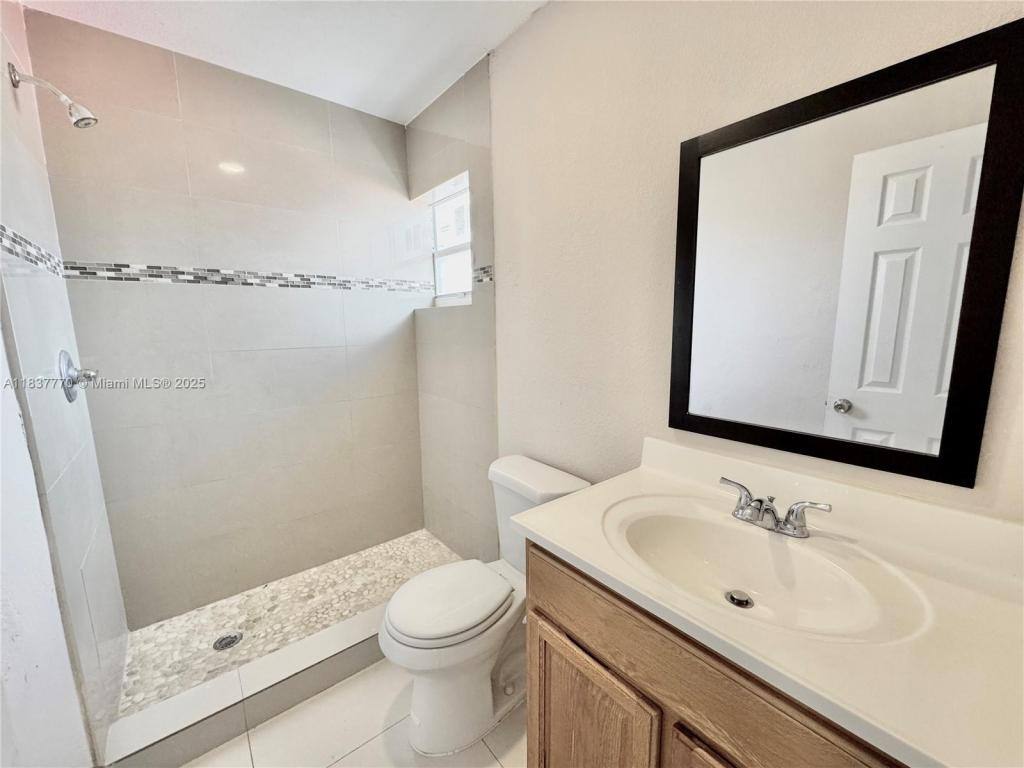 Townhouse for rent at 3840 SW 52nd Ave, Hollywood, FL 33023