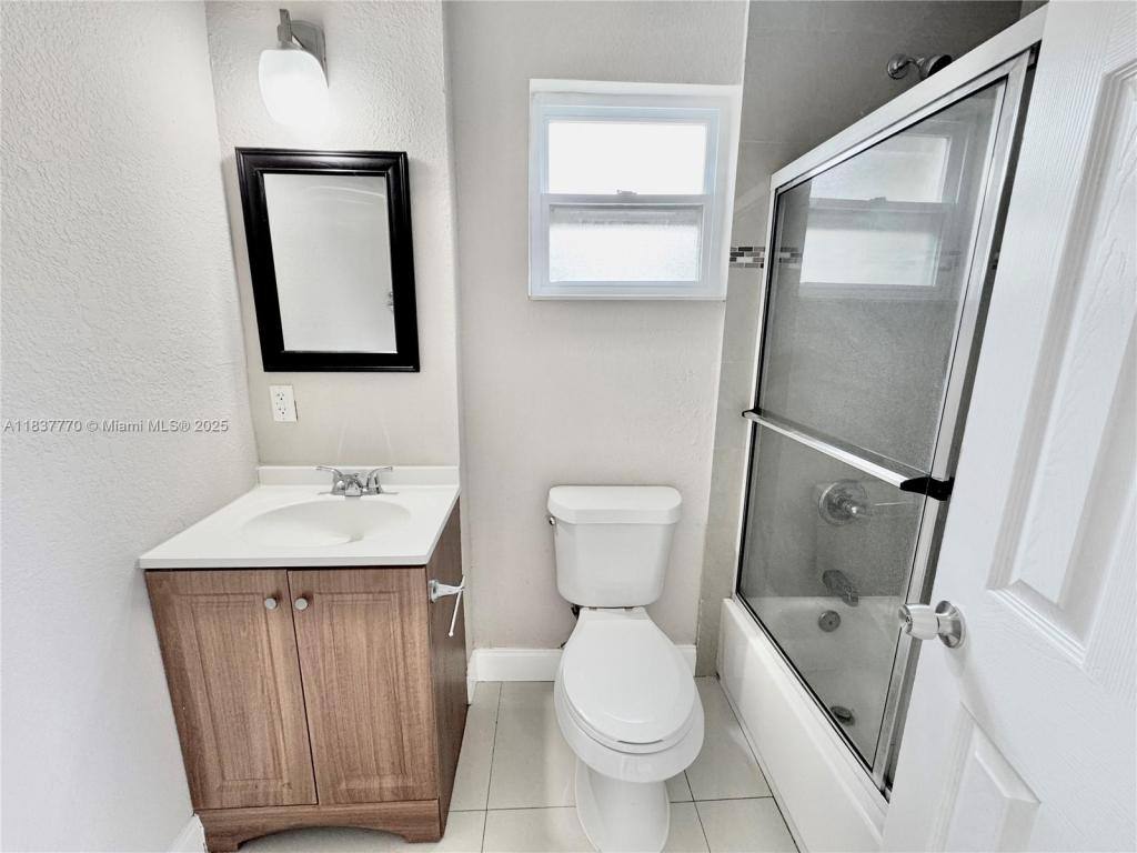 Townhouse for rent at 3840 SW 52nd Ave, Hollywood, FL 33023