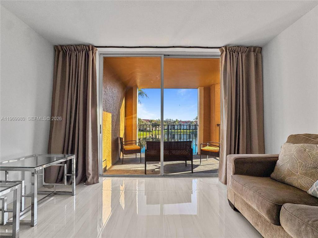 Apartment for rent at 2123 Renaissance Blvd, Hollywood, FL 33025