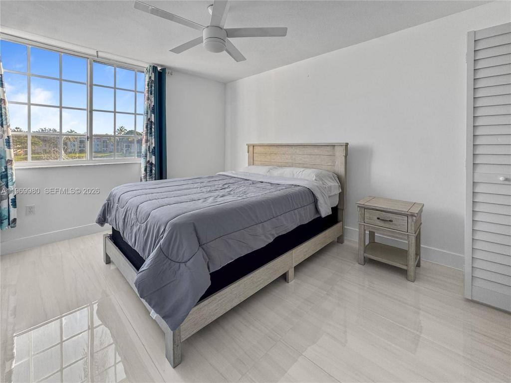 Apartment for rent at 2123 Renaissance Blvd, Hollywood, FL 33025