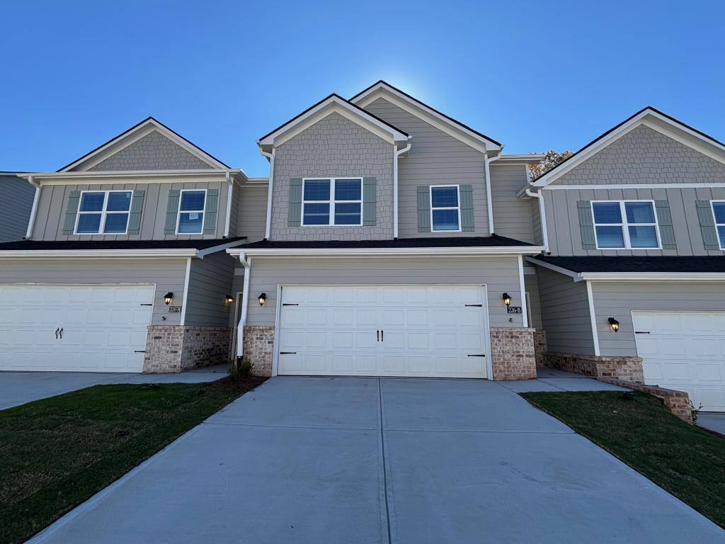Townhouse for rent at 226-B Harvest Ridge Lane, Cornelia, GA 30531