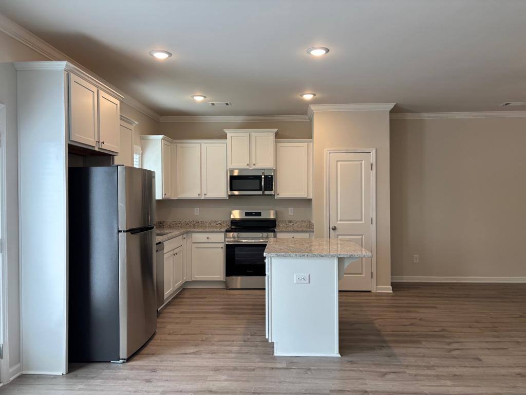 Townhouse for rent at 200-B Harvest Ridge Lane, Cornelia, GA 30531