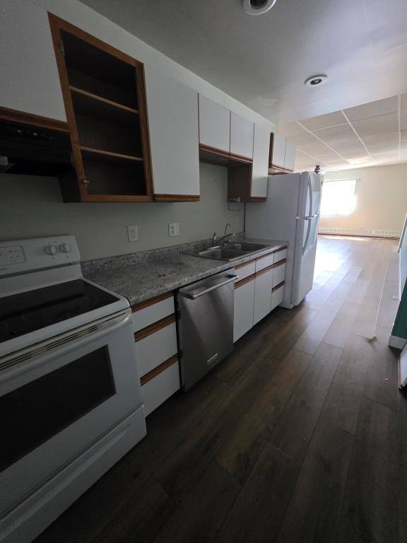 Apartment for rent at 1906 Iowa Ave, Superior, WI 54880