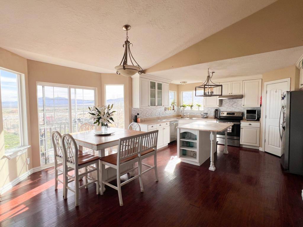House for rent at 2959 W Rim Rock Dr, Stockton, UT 84071