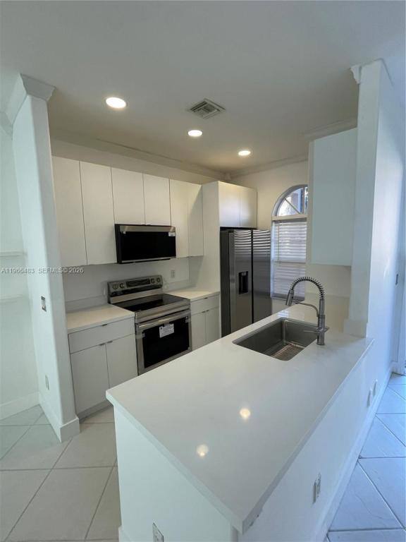 House for rent at 703 NE 195th St, Miami, FL 33179
