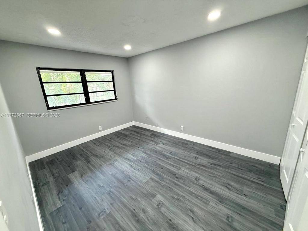 Condo for rent at 2700 N 34th Ave, Hollywood, FL 33021