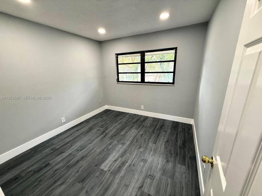 Condo for rent at 2700 N 34th Ave, Hollywood, FL 33021