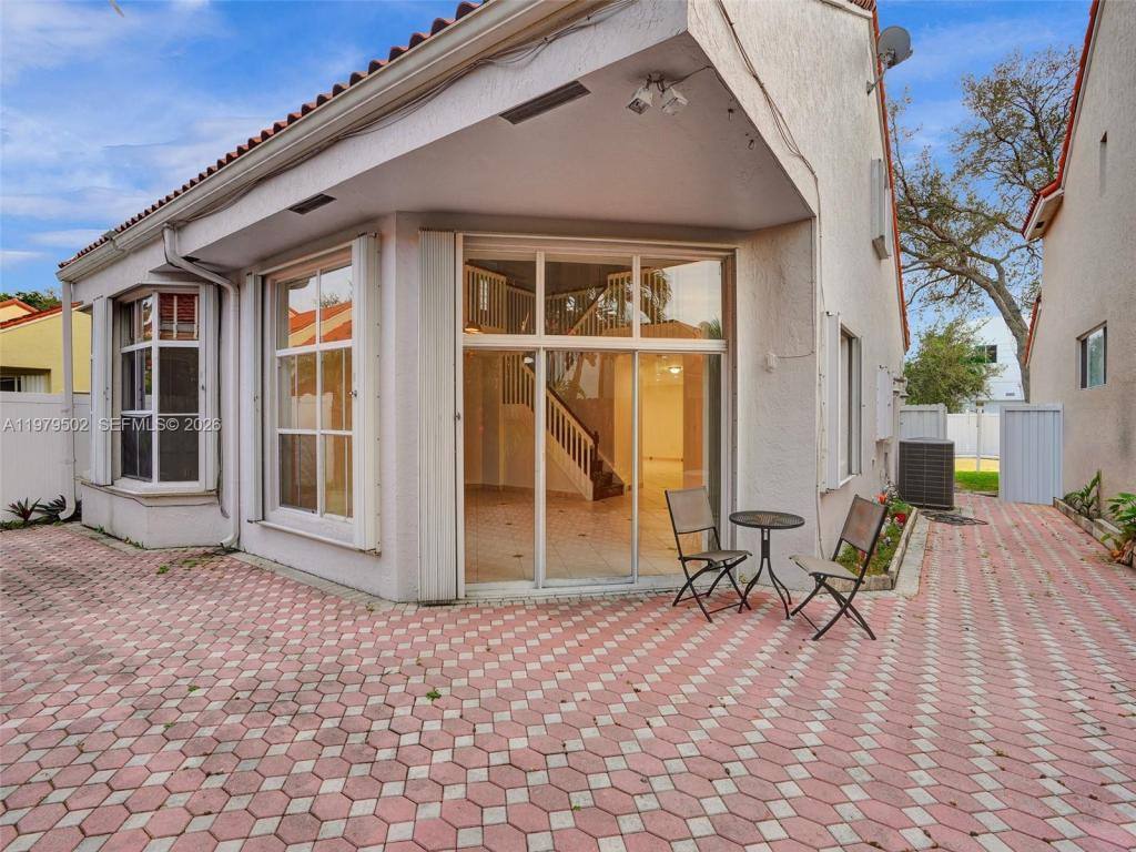 House for rent at 3745 Piccadilly St, Hollywood, FL 33021