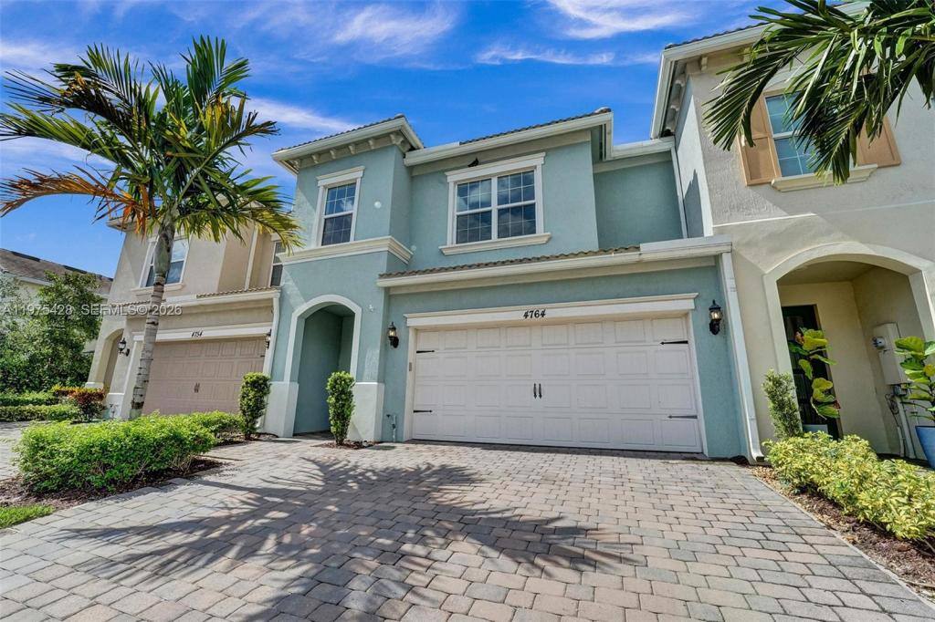 Townhouse for rent at 4764 Eucalyptus Dr, Hollywood, FL 33021