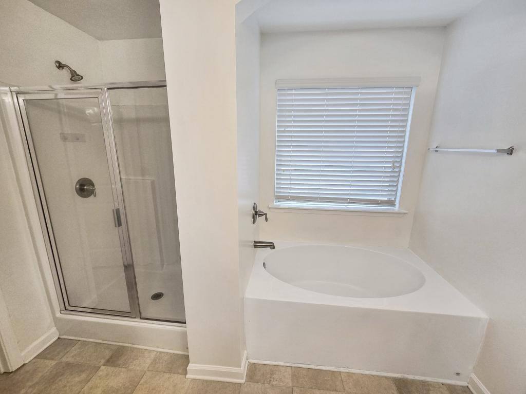 House for rent at 1437 Balvaird Dr, Lawrenceville, GA 30045