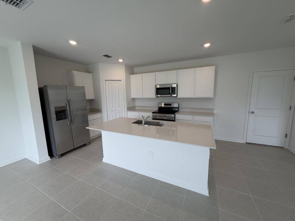 House for rent at 2470 Hallow Garden Rd, Eustis, FL 32726