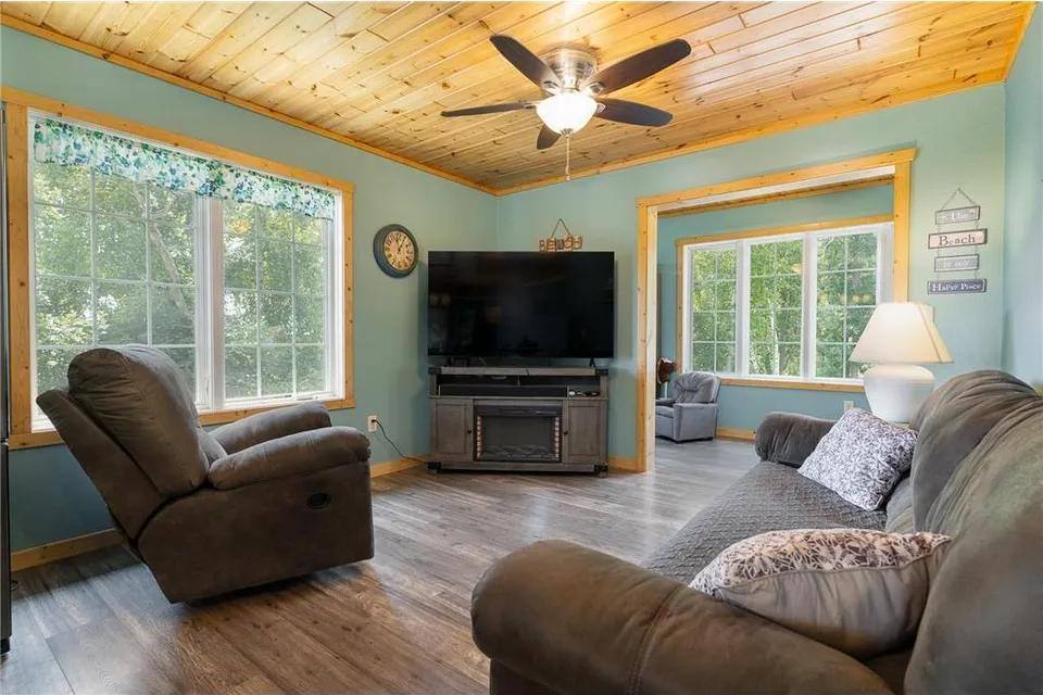 House for rent at 10010 Strawberry Lake Rd, Pequot Lakes, MN 56472