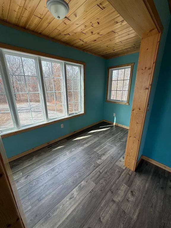 House for rent at 10010 Strawberry Lake Rd, Pequot Lakes, MN 56472