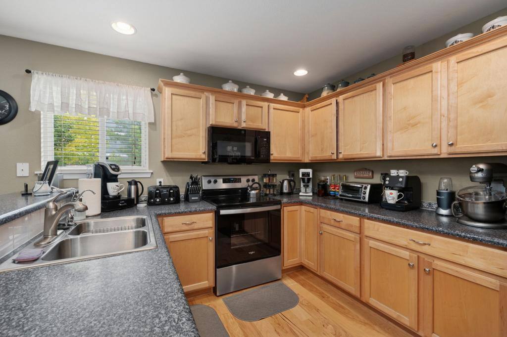 House for rent at 2109 Blue Wing Dr, Johnstown, CO 80534