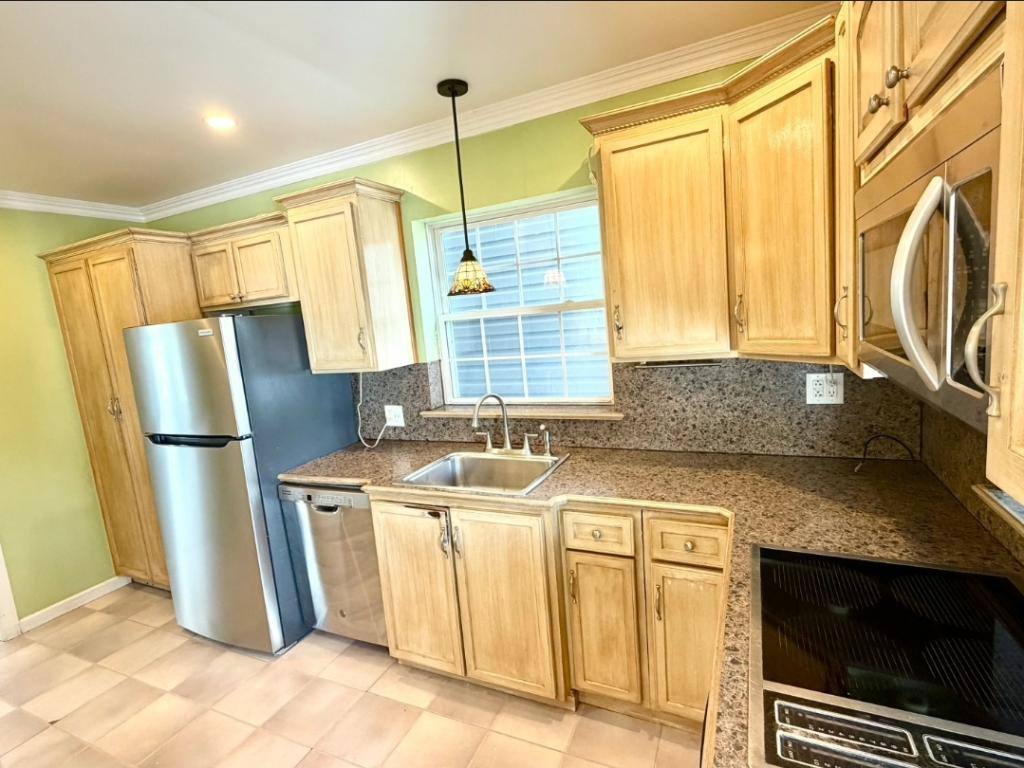 House for rent at 212 1st Ave, Altoona, PA 16602
