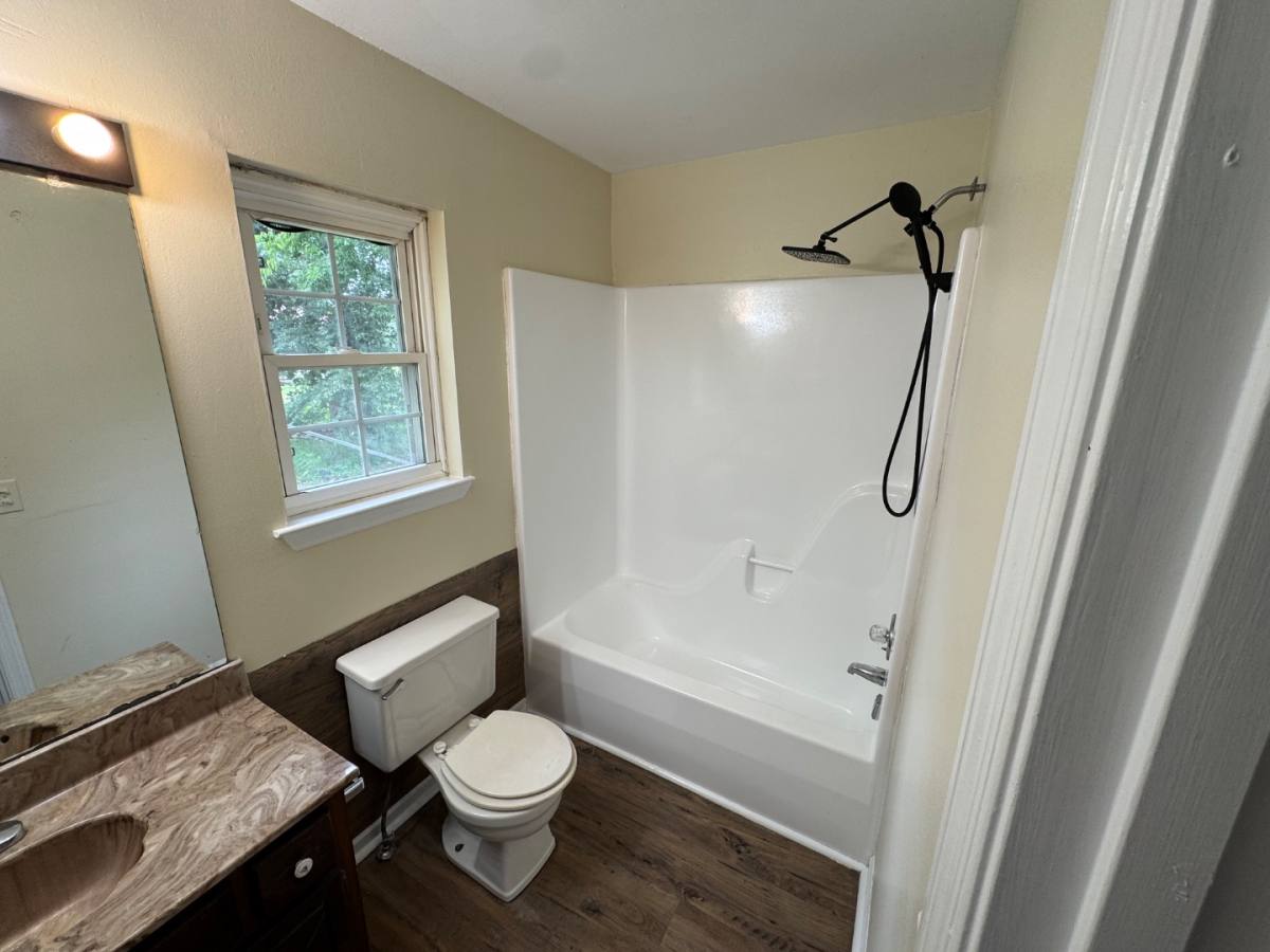 House for rent at 600 Pine Oaks Dr, Tunnel Hill, GA 30755