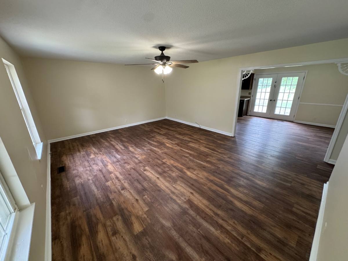 House for rent at 600 Pine Oaks Dr, Tunnel Hill, GA 30755