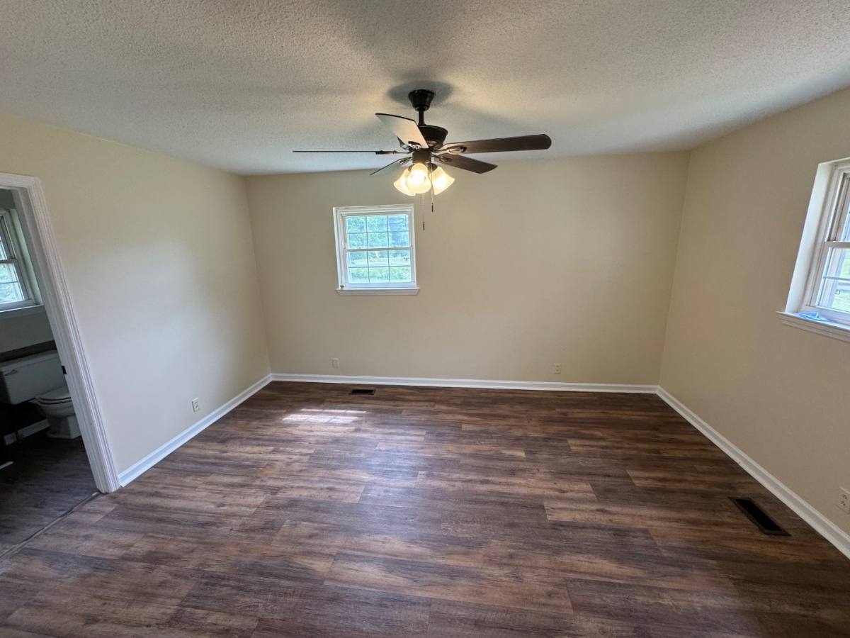 House for rent at 600 Pine Oaks Dr, Tunnel Hill, GA 30755