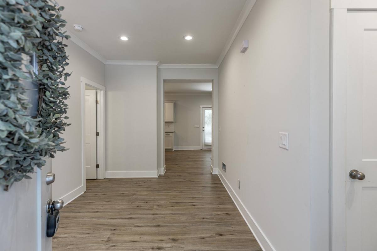 House for rent at 6459 Wildwood Trail, Flowery Branch, GA 30542