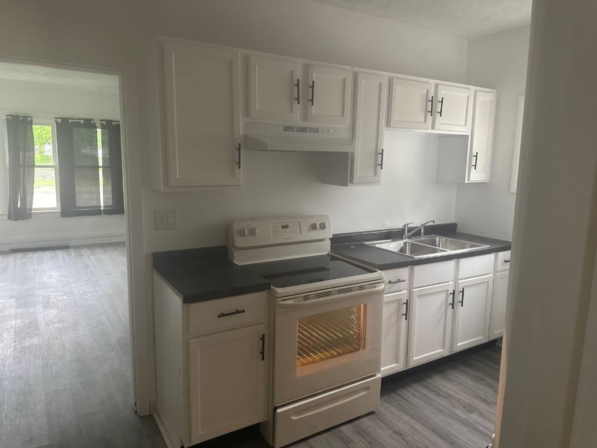 Apartment for rent at 32 Territorial Rd E #3, Battle Creek, MI 49015
