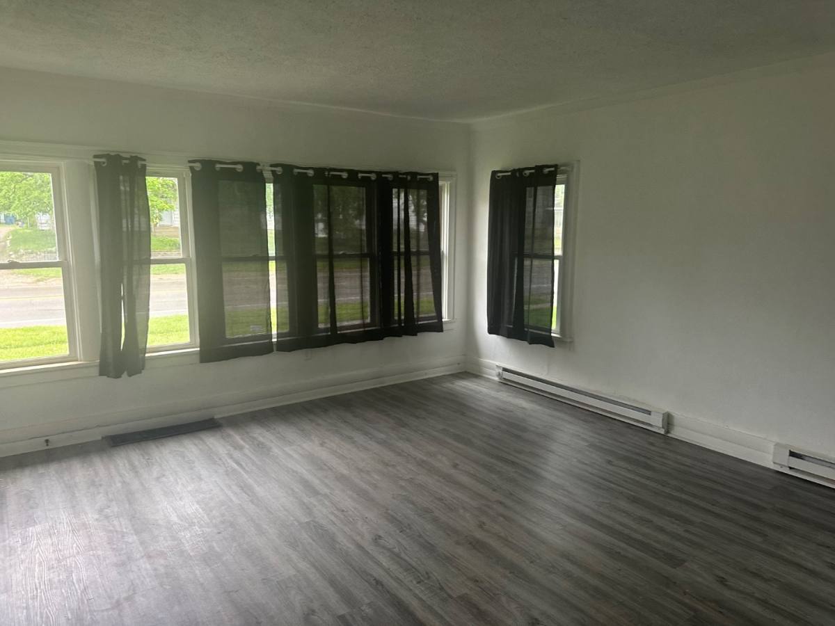 Apartment for rent at 32 Territorial Rd E #3, Battle Creek, MI 49015