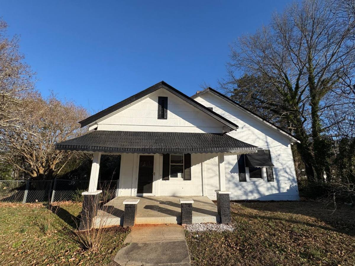 House for rent at 315 Columbia Rd, Winnsboro, SC 29180