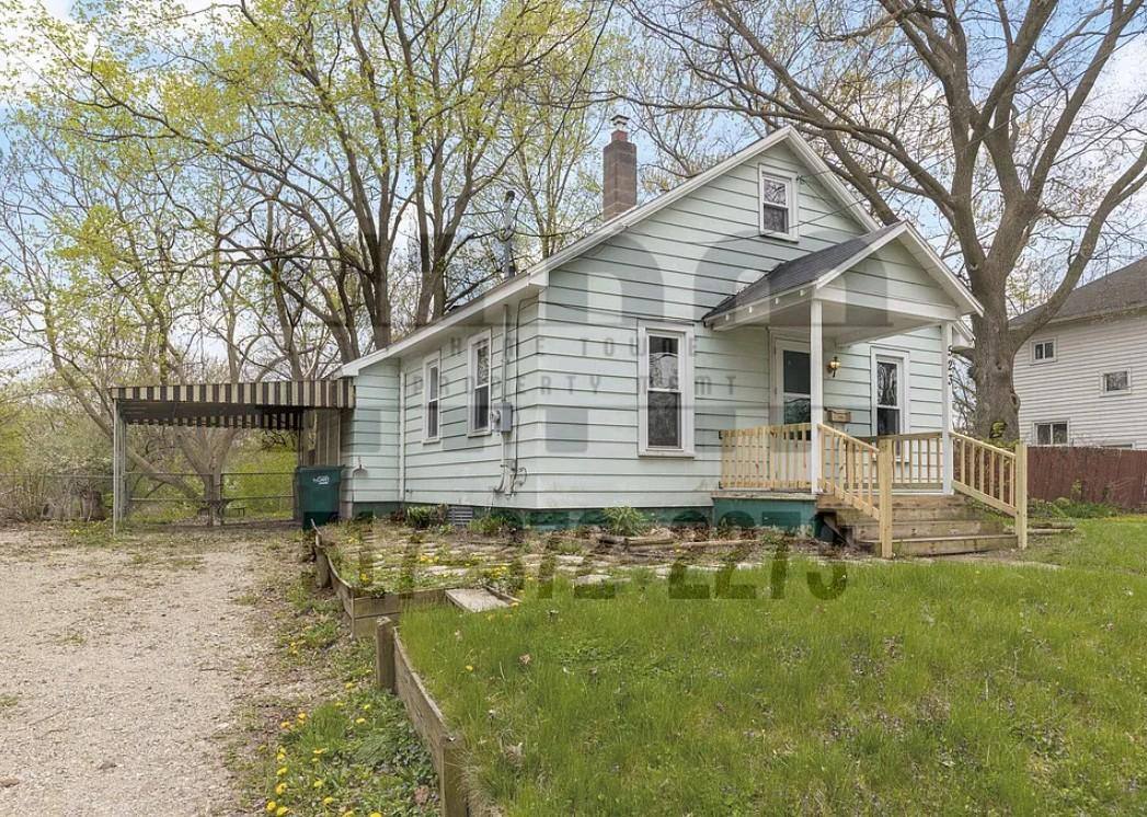 House for rent at 523 W Hodge Ave, Lansing, MI 48910