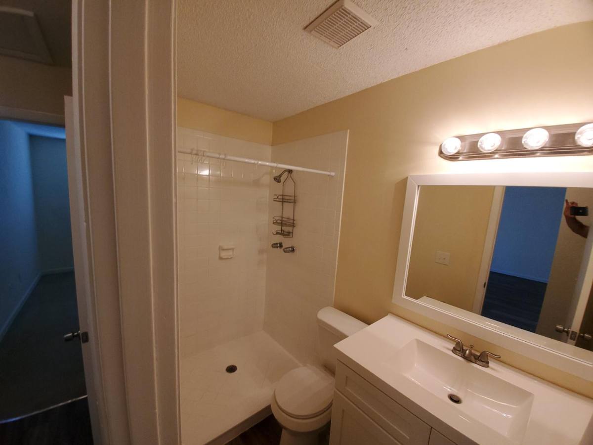 Apartment for rent at 424 N Grandview Ave #424 18, Daytona Beach, FL 32118