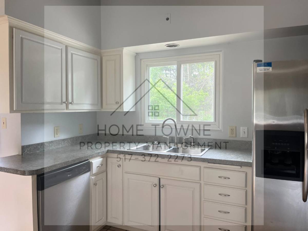 House for rent at 1909 Haslett Rd St, Haslett, MI 48840