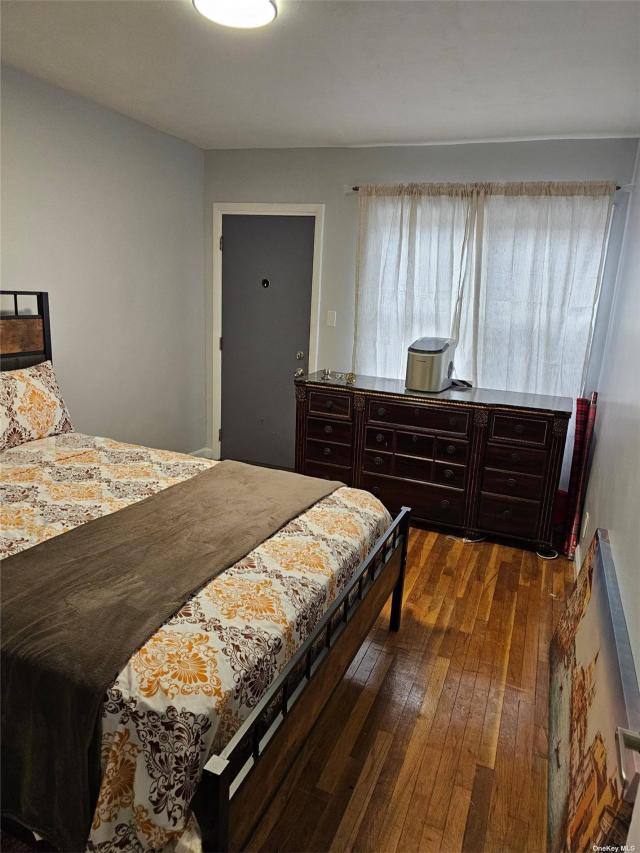 House for rent at 926 E 103rd St, Brooklyn, NY 11236