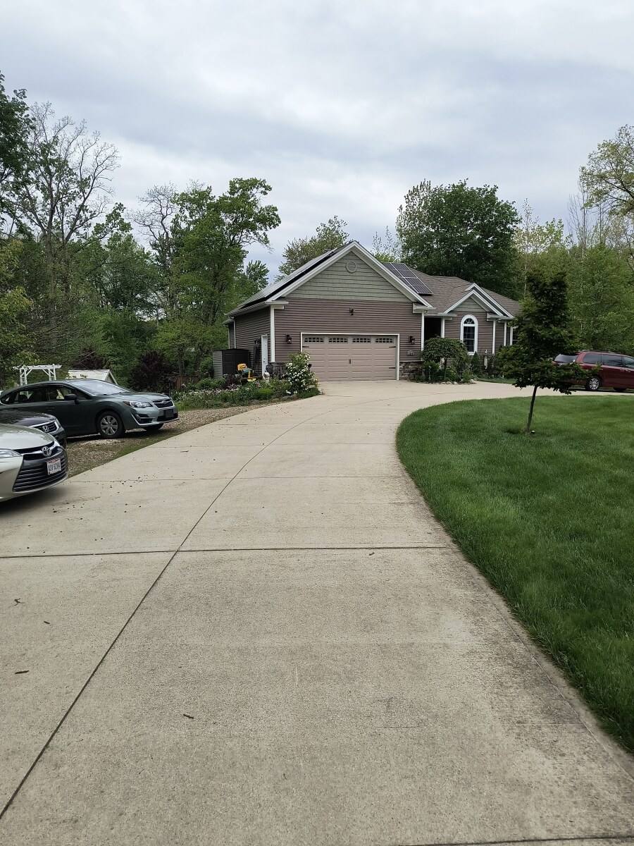 Apartment for rent at 2210 Columbia Rd #2210A, Valley City, OH 44280