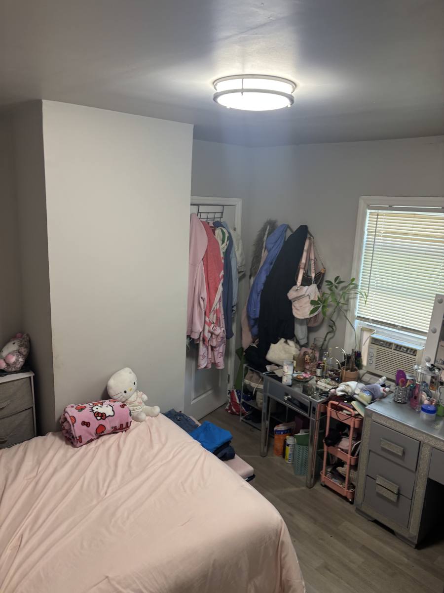 Townhouse for rent at 178 Humphrey St, Englewood, NJ 07631