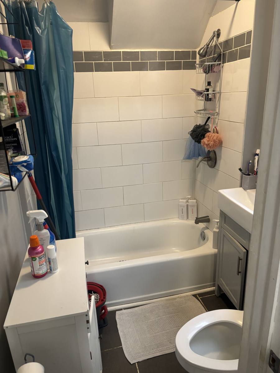Townhouse for rent at 178 Humphrey St, Englewood, NJ 07631