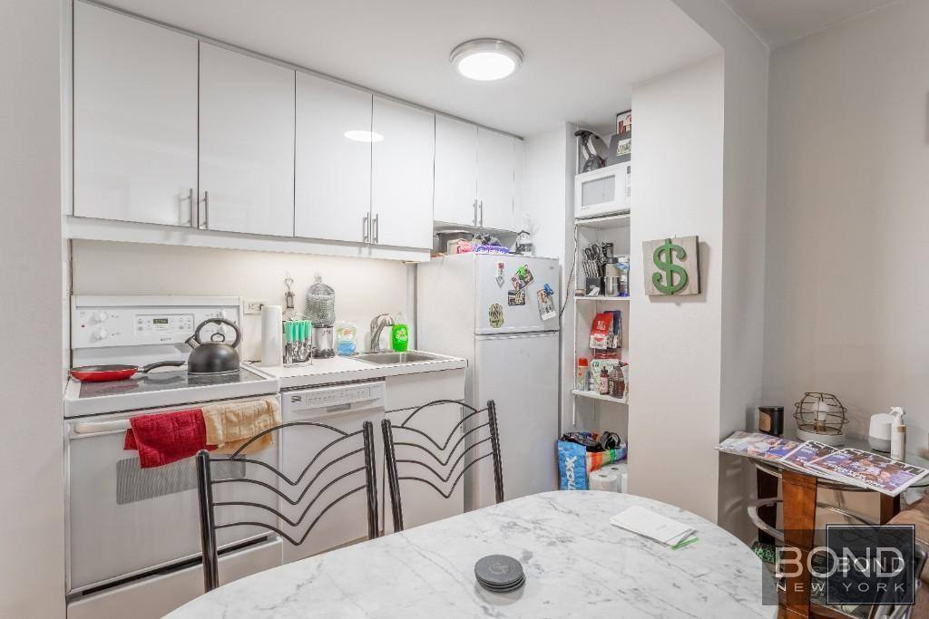 Apartment for rent at 150 W 51st St #1926, New York, NY 10019