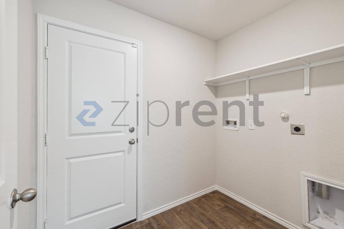 House for rent at 113 Chipping Alley, Floresville, TX 78114