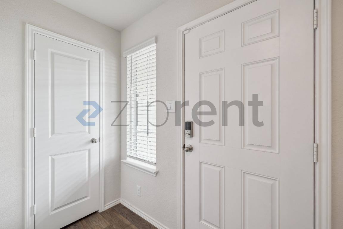 House for rent at 113 Chipping Alley, Floresville, TX 78114