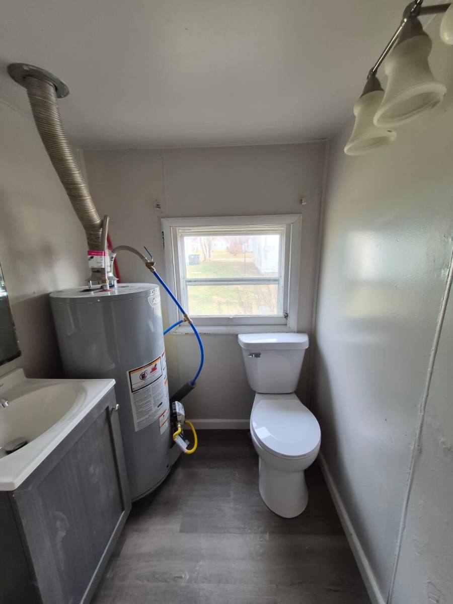 House for rent at 1621 1 2 Halford St, Anderson, IN 46016