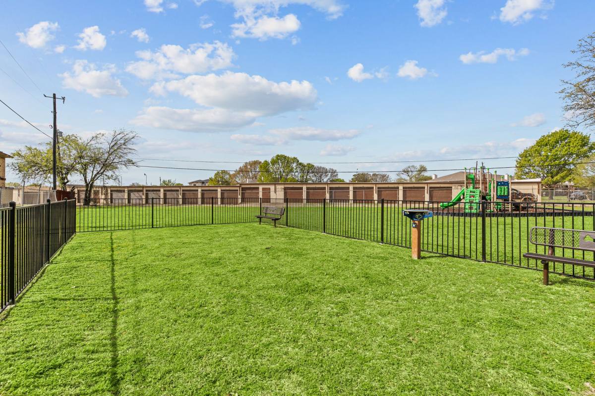 Apartment for rent at 1301 W Highway 287 Bypass, Waxahachie, TX 75165