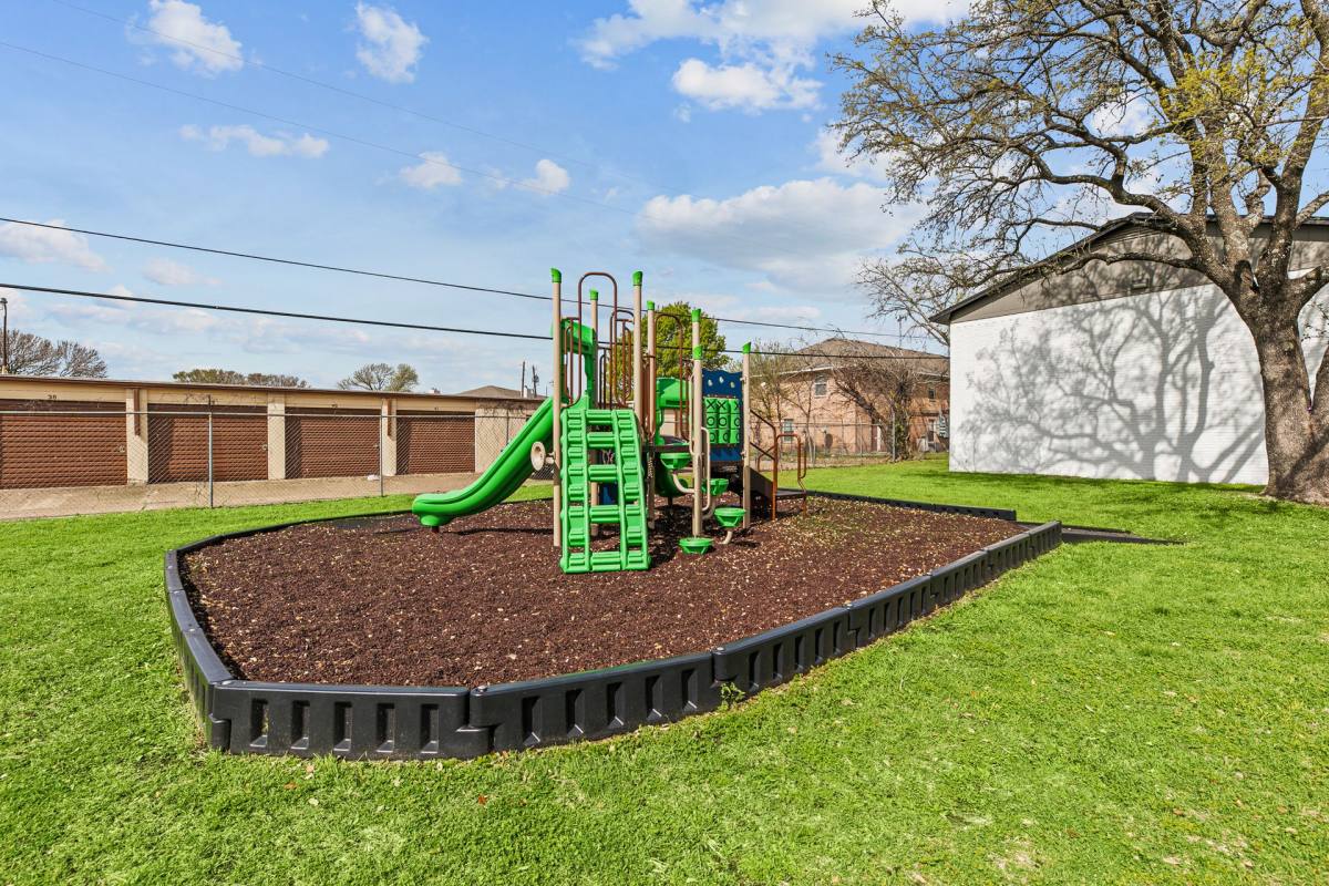 Apartment for rent at 1301 W Highway 287 Bypass, Waxahachie, TX 75165
