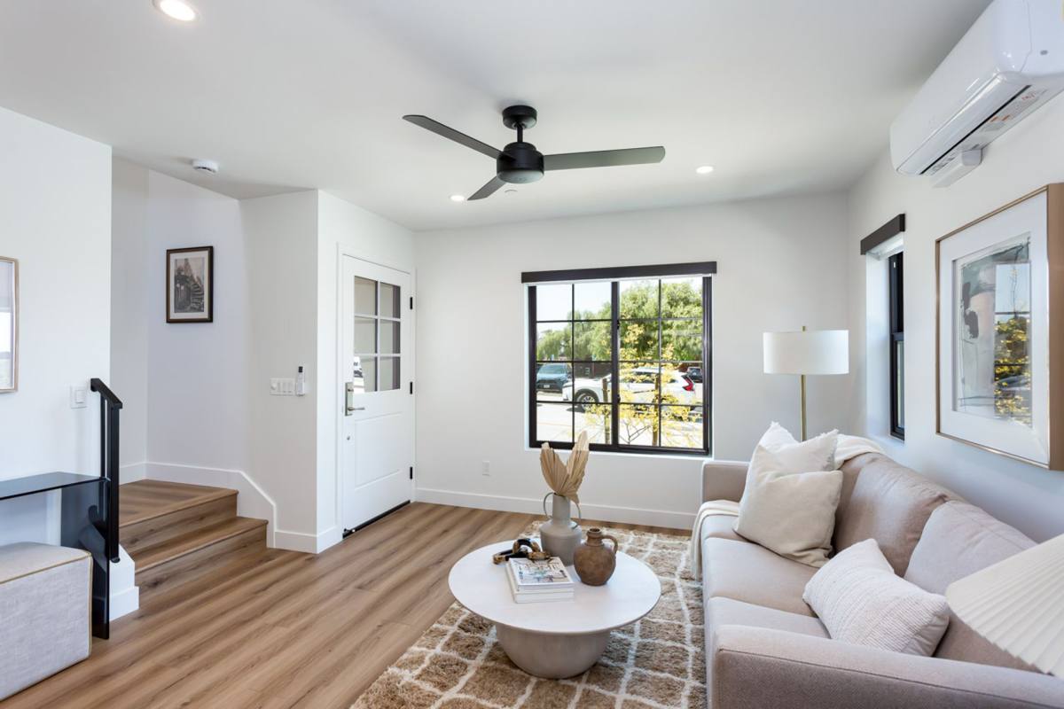Townhouse for rent at 2610-2612 Juan St, San Diego, CA 92110