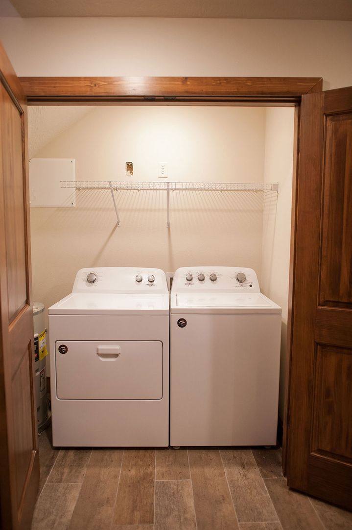 Apartment for rent at 518 W College St, Springfield, MO 65806