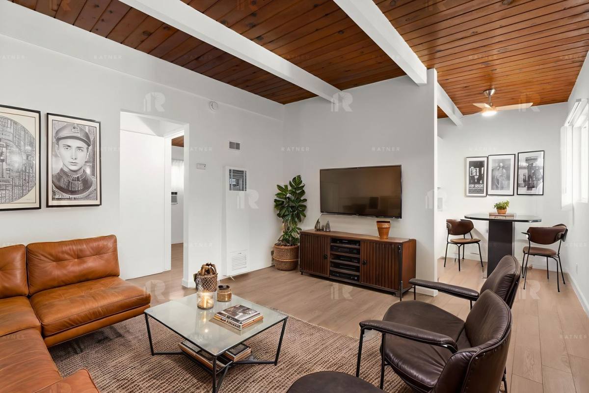 Apartment for rent at 4232-4234 Mary Ellen Ave, Studio City, CA 91604