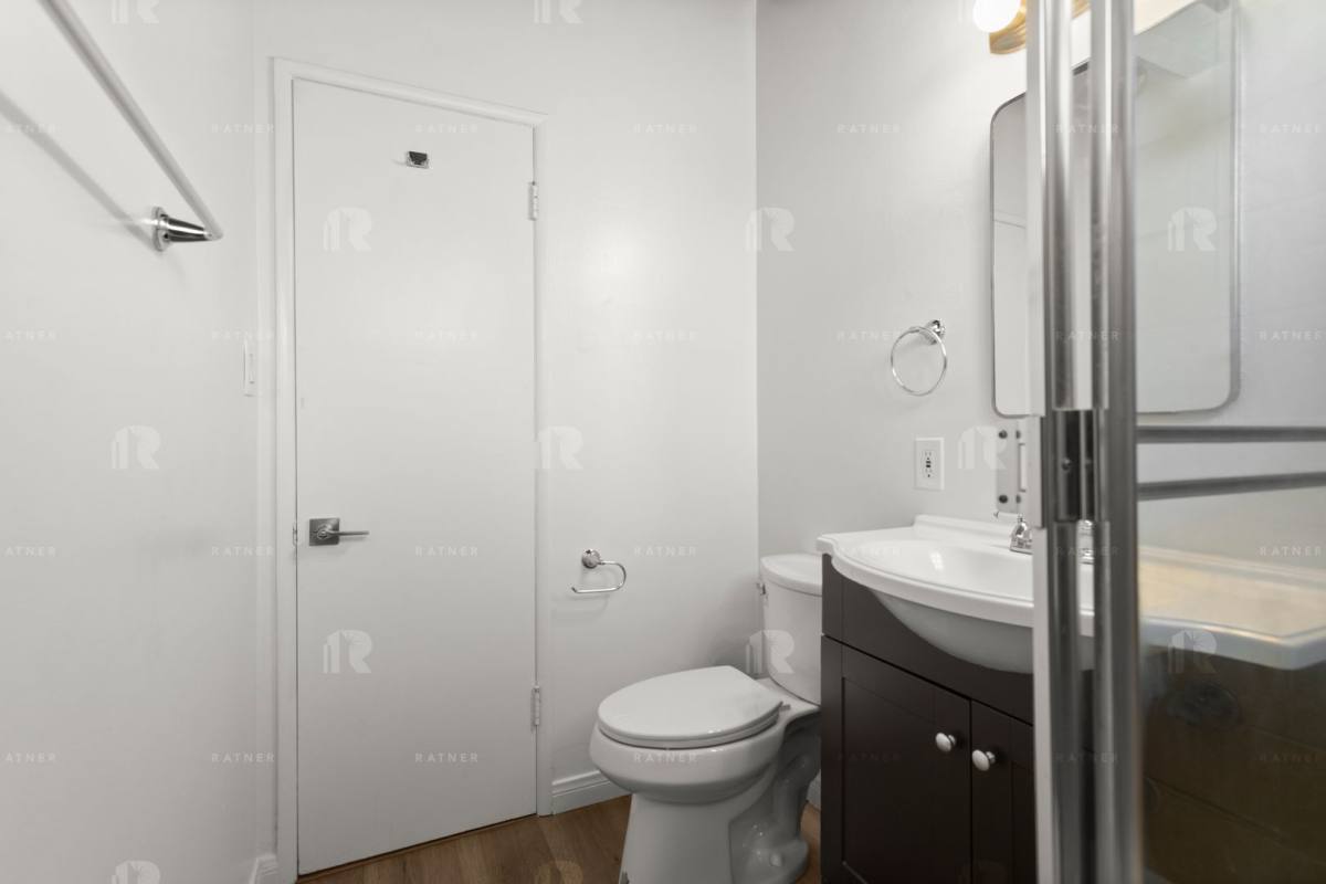 Apartment for rent at 4232-4234 Mary Ellen Ave, Studio City, CA 91604