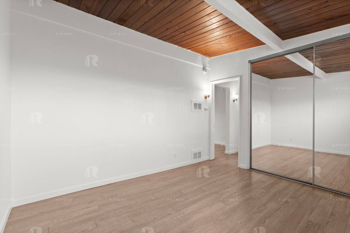 Apartment for rent at 4232-4234 Mary Ellen Ave, Studio City, CA 91604