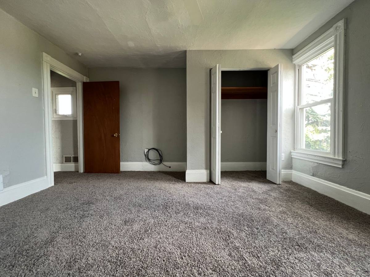 House for rent at 218 Mary St, Homestead, PA 15120