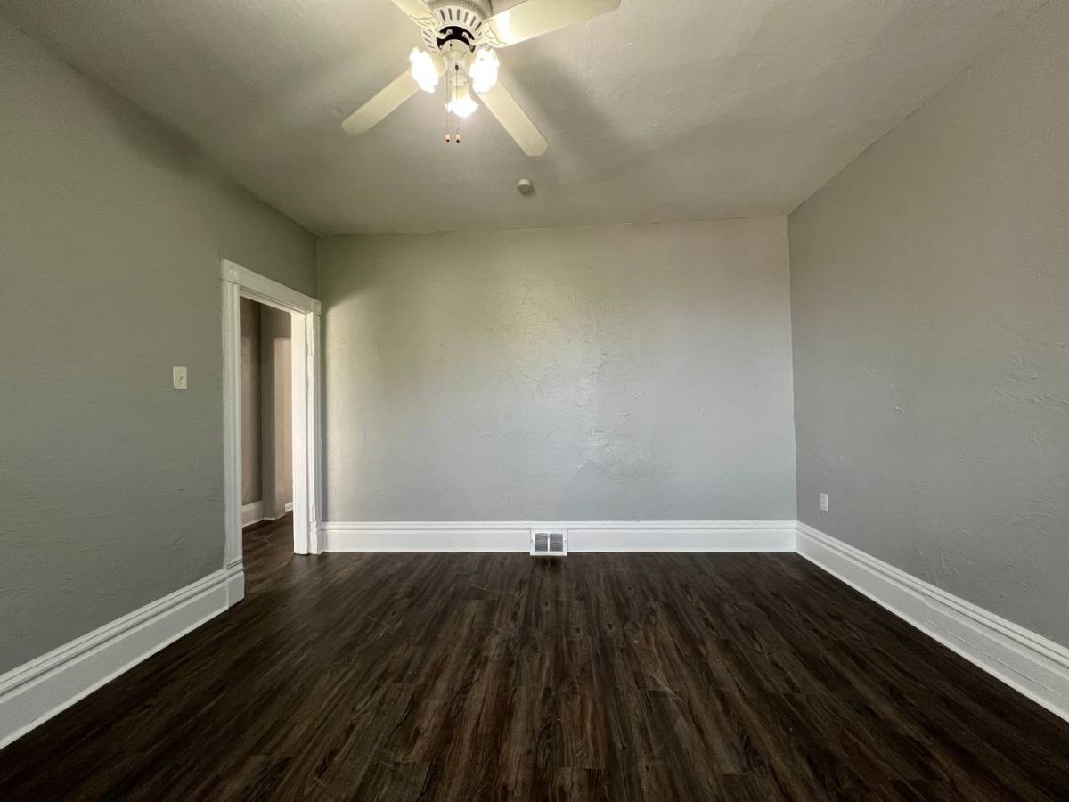 House for rent at 218 Mary St, Homestead, PA 15120